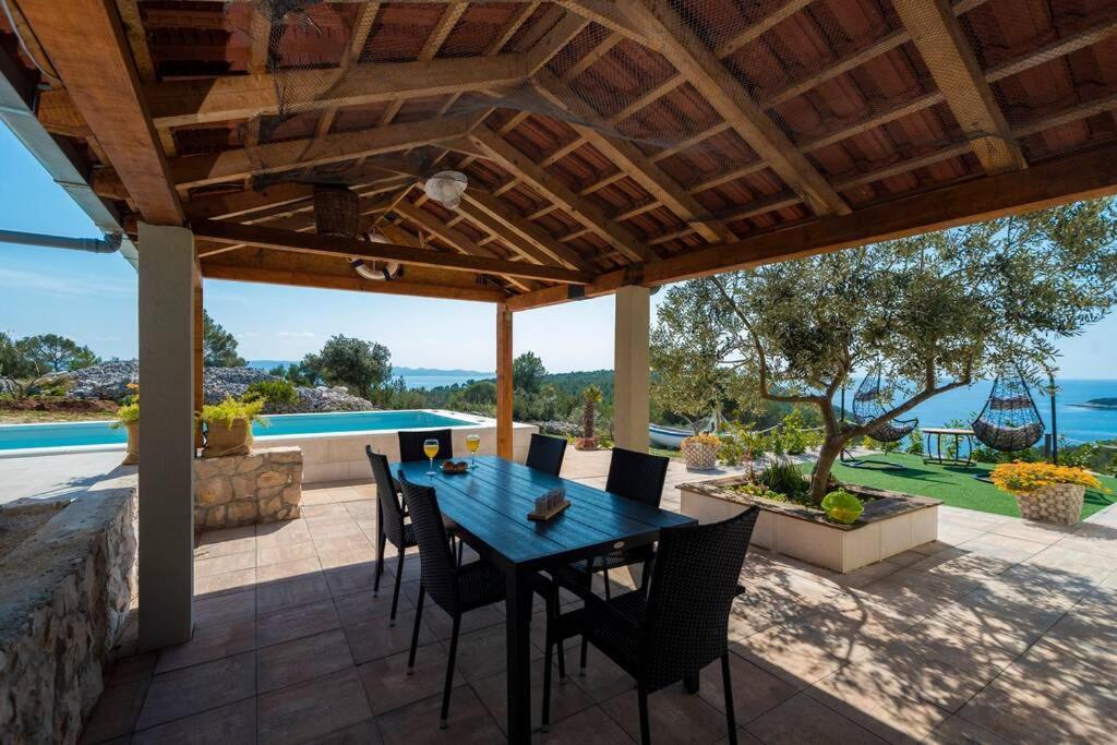 Isolated Paradise Adio Mare Milna  Bagian luar foto