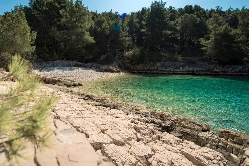 Isolated Paradise Adio Mare Milna  Bagian luar foto